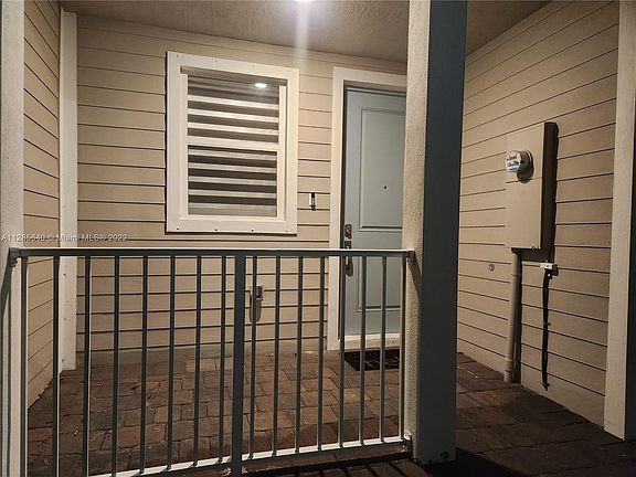 2nd image of 922 SE 18th St #922