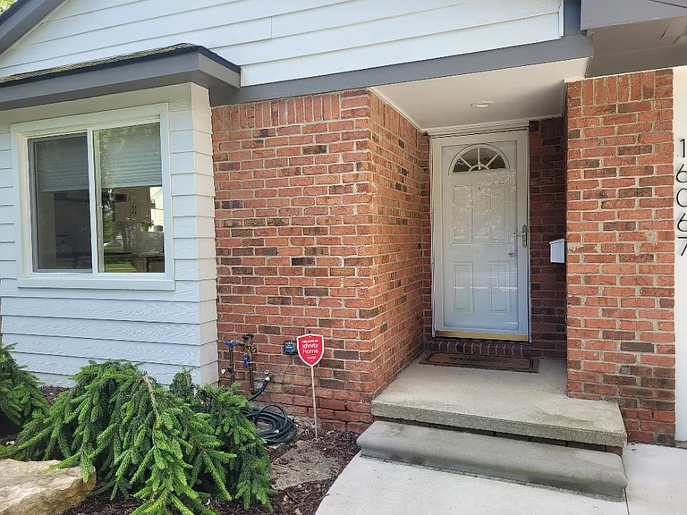 16067 Kirkshire Ave — Photo 3