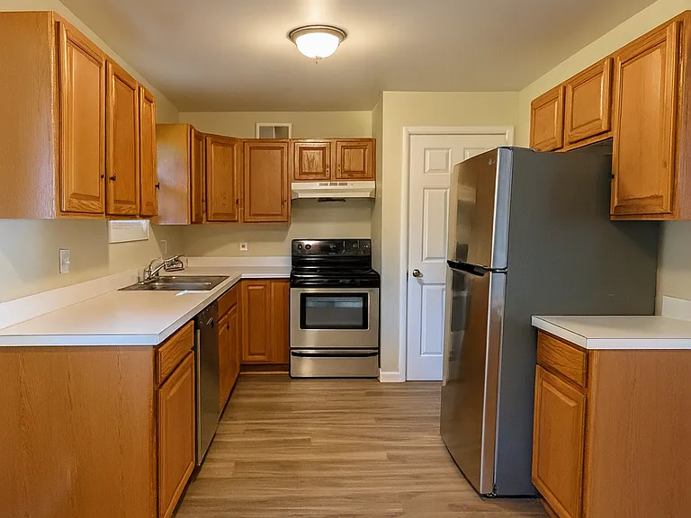 8414 Dawn Dr — Photo 10