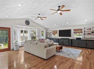 19 Turner Dr, West Warwick, RI 02893