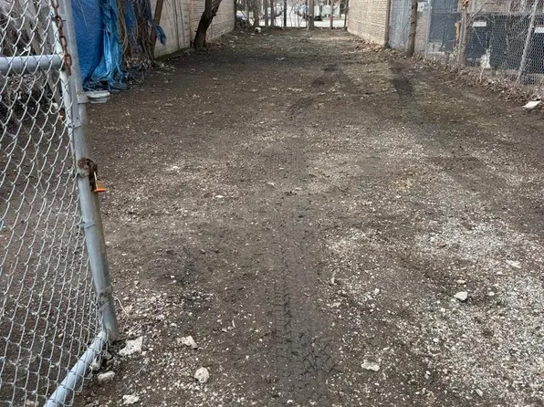 1719 E 79th St, Chicago, IL 60649