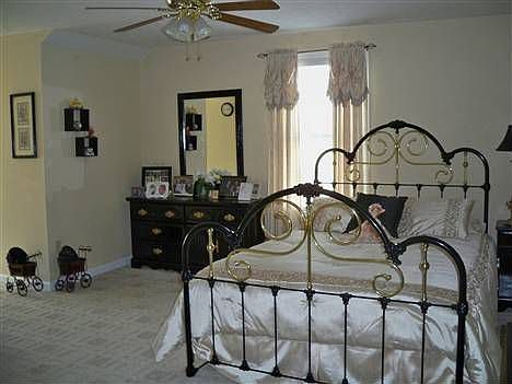 2nd image of 1225 Legacy Bay Rd