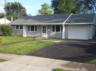 748 Tinley Dr, Aurora, IL