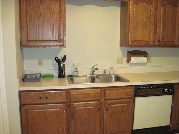 Large eat-in kitchen