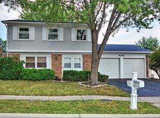 4595 Brigantine Ln, Hoffman Estates, IL 60192