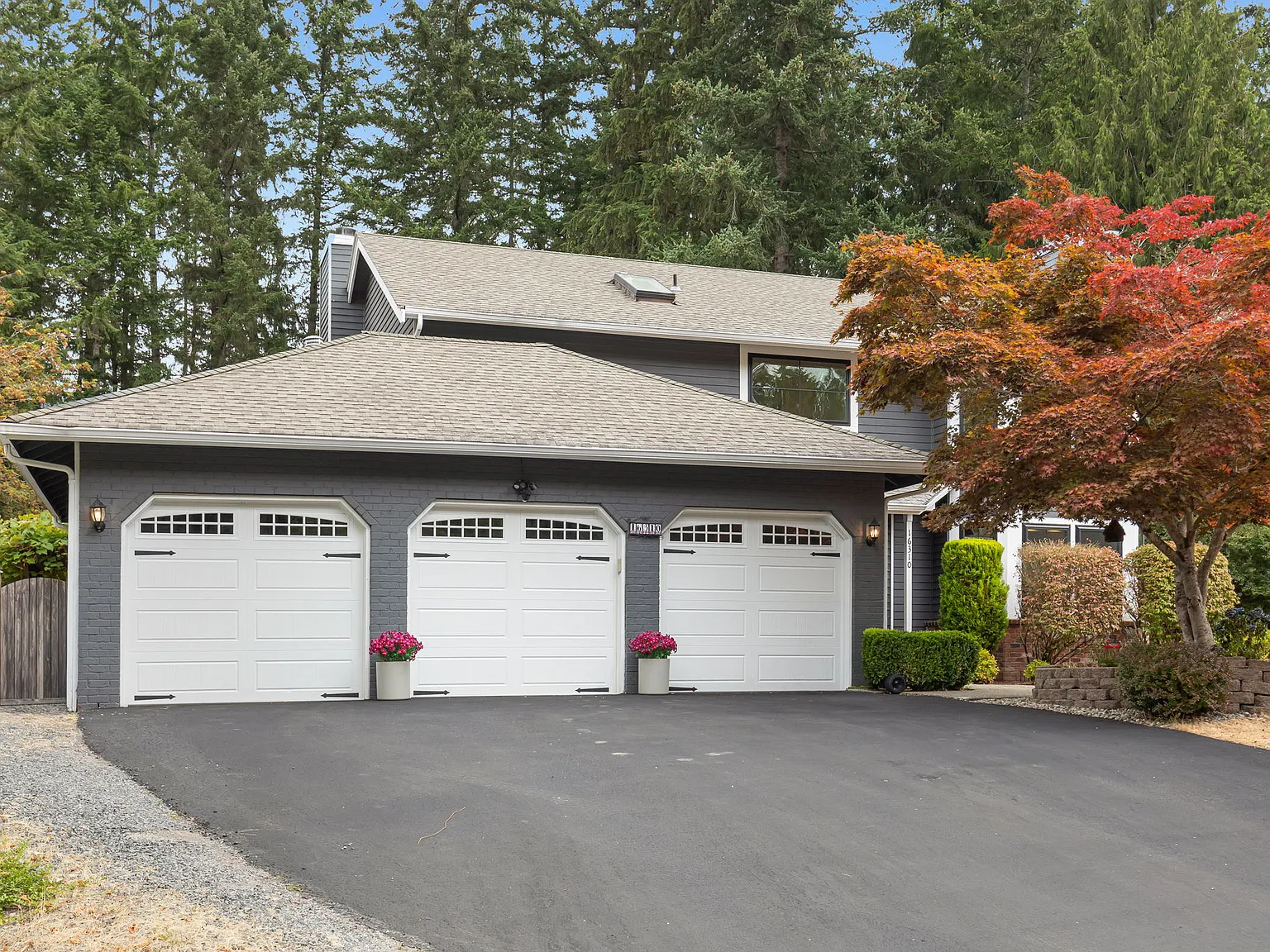 4 bed, 2.5 bath, 2330 sqft, $7,000 — Photo 3