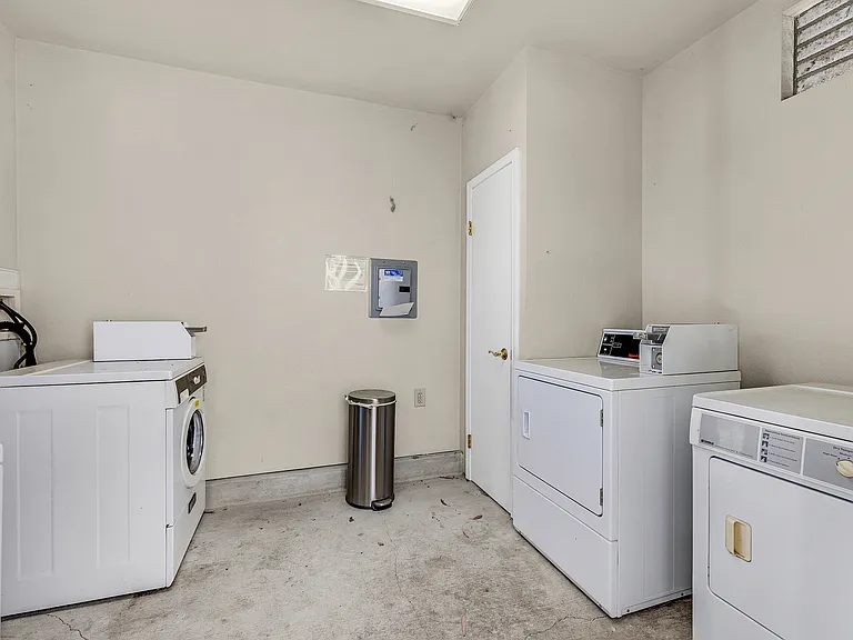 4067 Vineyard Ave — Photo 8