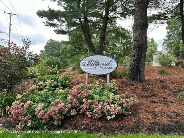351 Yorkshire Pl, Morganville, NJ 07751