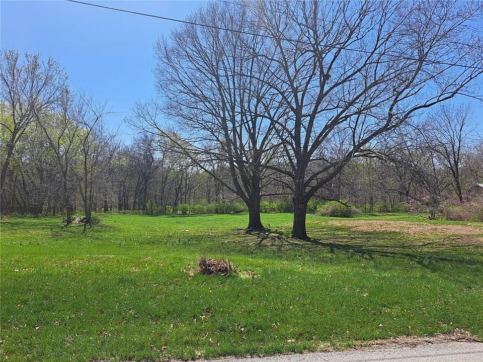 1st image of 3707 NE 56th Ter