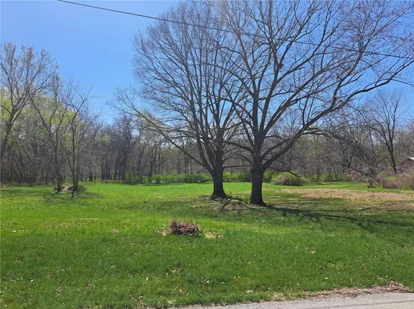 3707 NE 56th Ter, Kansas City, MO 64119