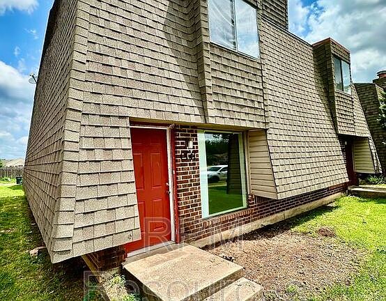 2nd image of 1341 Eastgate Dr