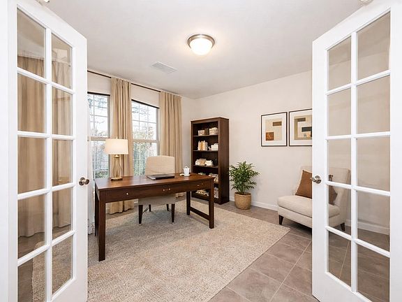 5th image of 3517 Iron Horse Dr