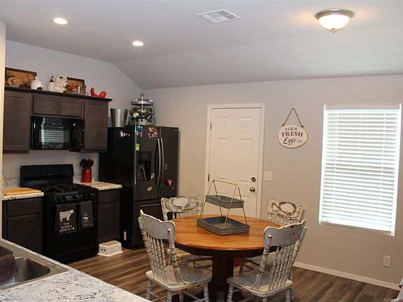 5th image of 23375 S Donna Ln