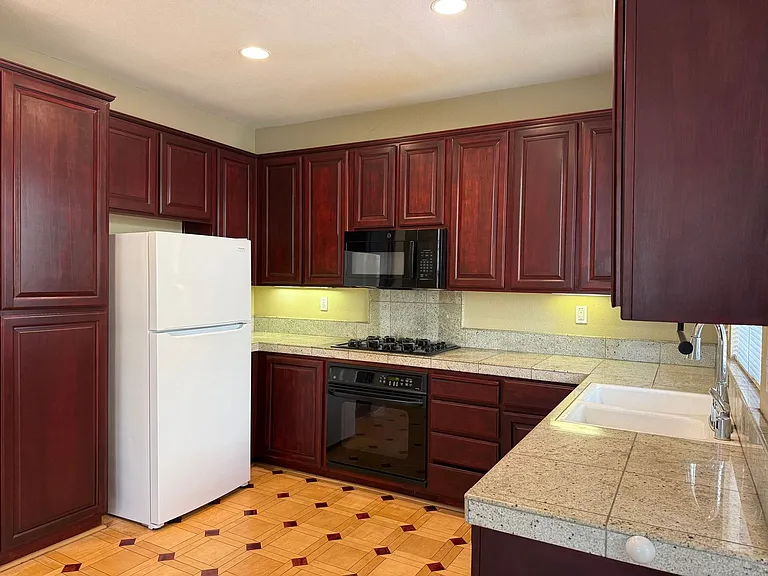 4061 Hemingway Cmn — Photo 7