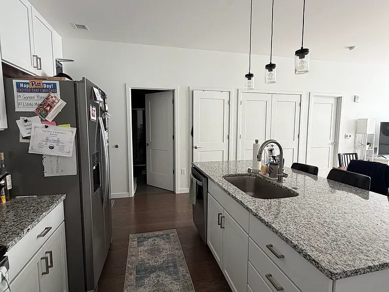 2635 Penn Ave #216 — Photo 7