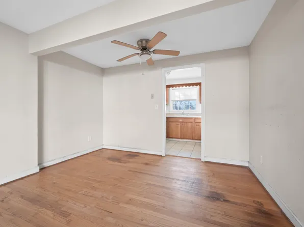 39 Charter Oak St, Manchester, CT