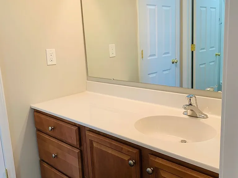 1465 Scott St — Photo 18