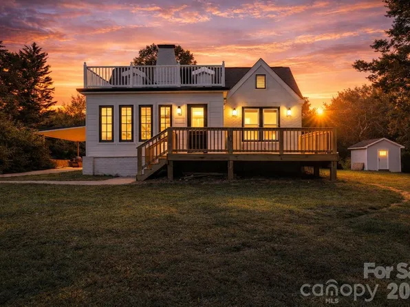 1011 N 14th St, Bessemer City, NC 28016