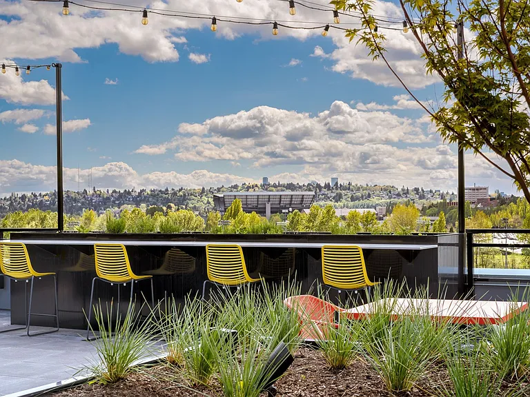 Spur Apartments — Photo 11
