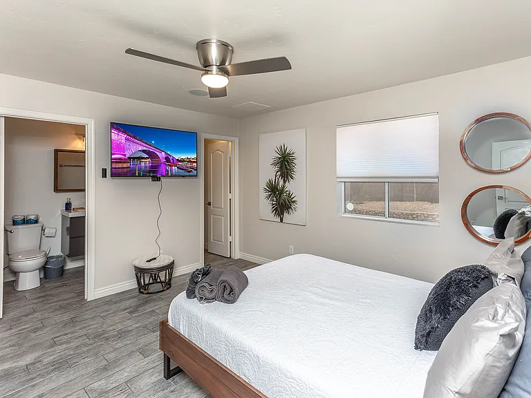 3420 Sheik Dr — Photo 28