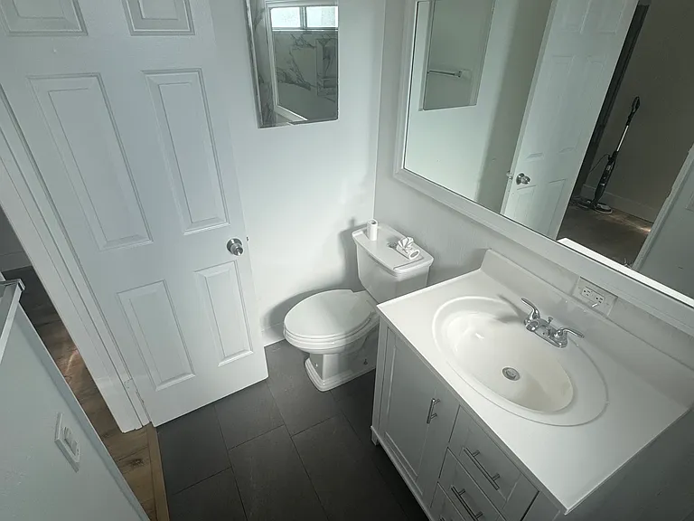 8202 Palm St — Photo 10