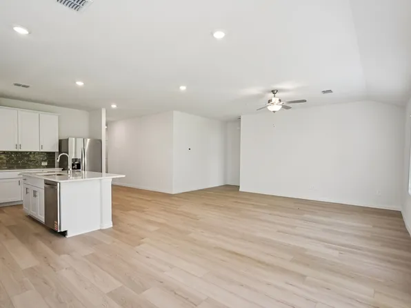 3516 Bastrop Dr, Farmersville, TX 75442