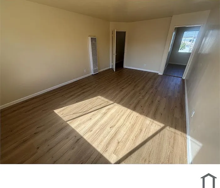 2 bed, 1.0 bath, $2,100 — Photo 3