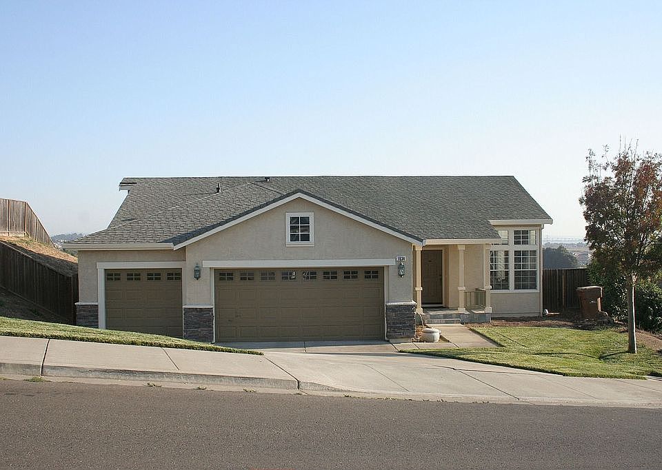 2nd image of 1034 Donaldson Way