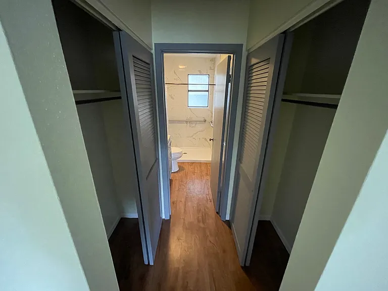 208 Hackberry St #B — Photo 4