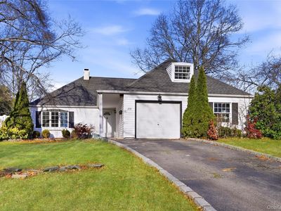 231 Sunflower Lane, Islandia, NY, 11749