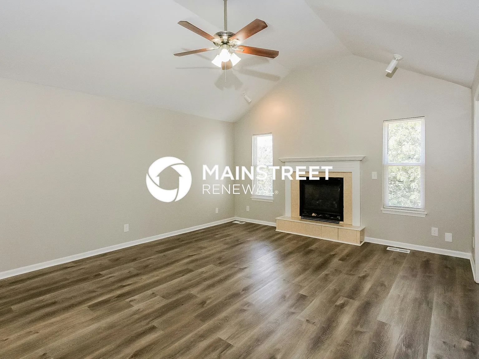 11210 N Ditman Ave — Photo 3