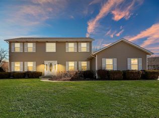 8325 E Ridge Dr, Pleasant Prairie, WI 53158