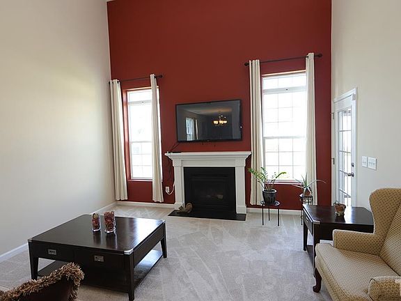 2nd image of 1021 Skyler Ln