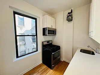 Rented by Mann Maurice A