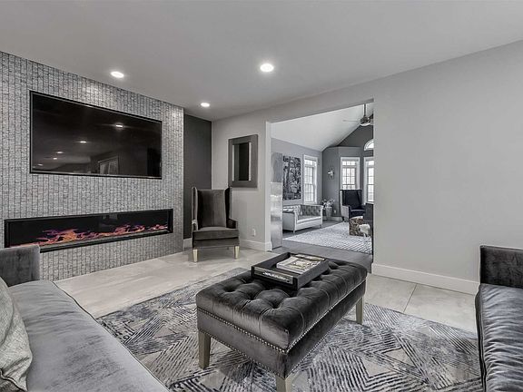 5th image of 82 Stillwell Ln