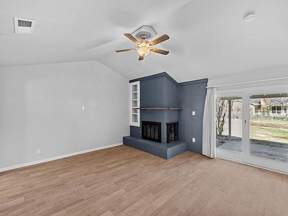 4th image of 1400 Belhaven St