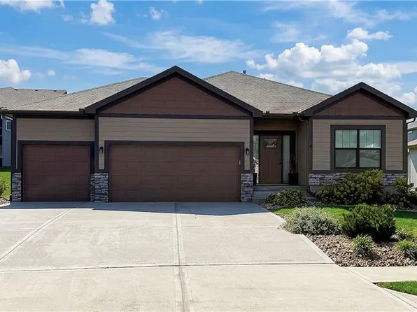 13755 NW 75th St, Kansas City, MO 64152