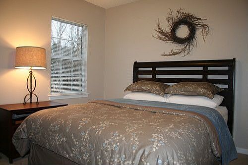 4th image of 804 Lantern Way