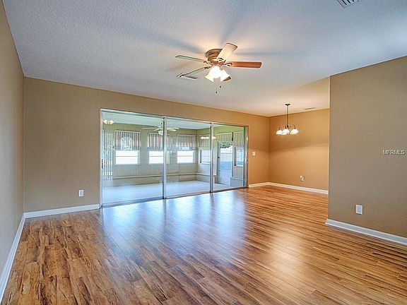 4th image of 1470 Seabreeze St