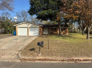 112 New Acres Dr, Hewitt, TX 76643
