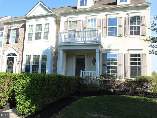 77 Williams Dr, Fountainville, PA 18923