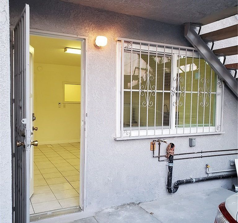 1st image of 2214 Orange Grove Ave