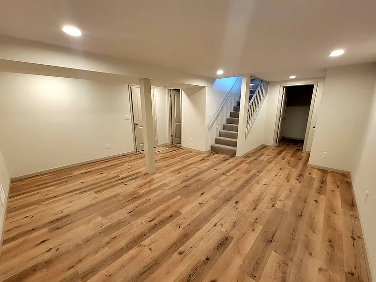 209 Wayland St — Photo 15