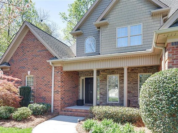3rd image of 708 Gadwall Dr