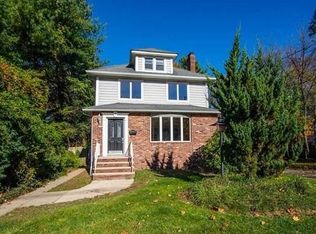 35 Westervelt Pl, Cresskill, NJ 07626