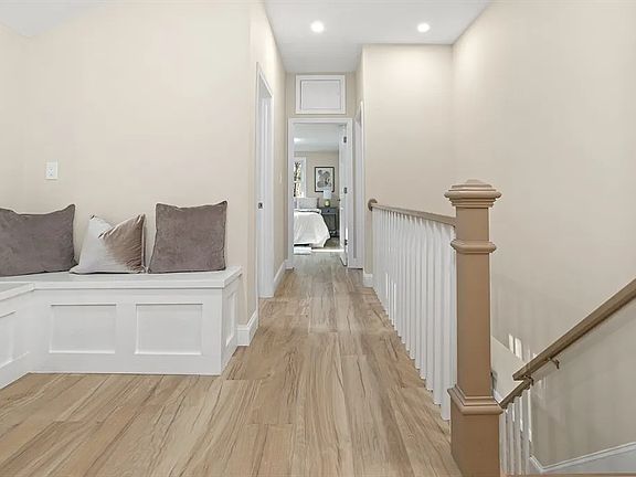 4th image of 44 Dudley Rd