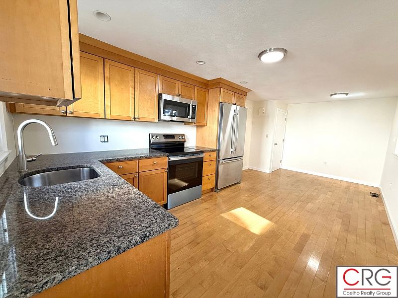 1st image of 9 Dwight St Floor 1