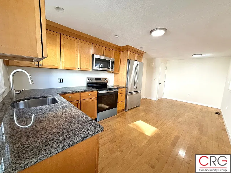 9 Dwight St #1