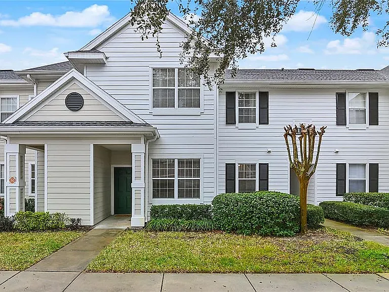 130 Southern Pecan Cir #102 — Photo 1