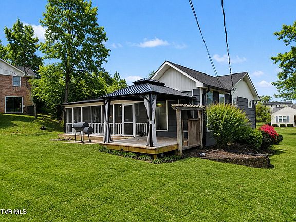 5th image of 220 Susong Ln